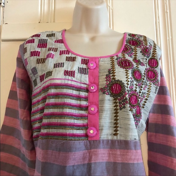 Readymade salwar kameez - Picture 4 of 8
